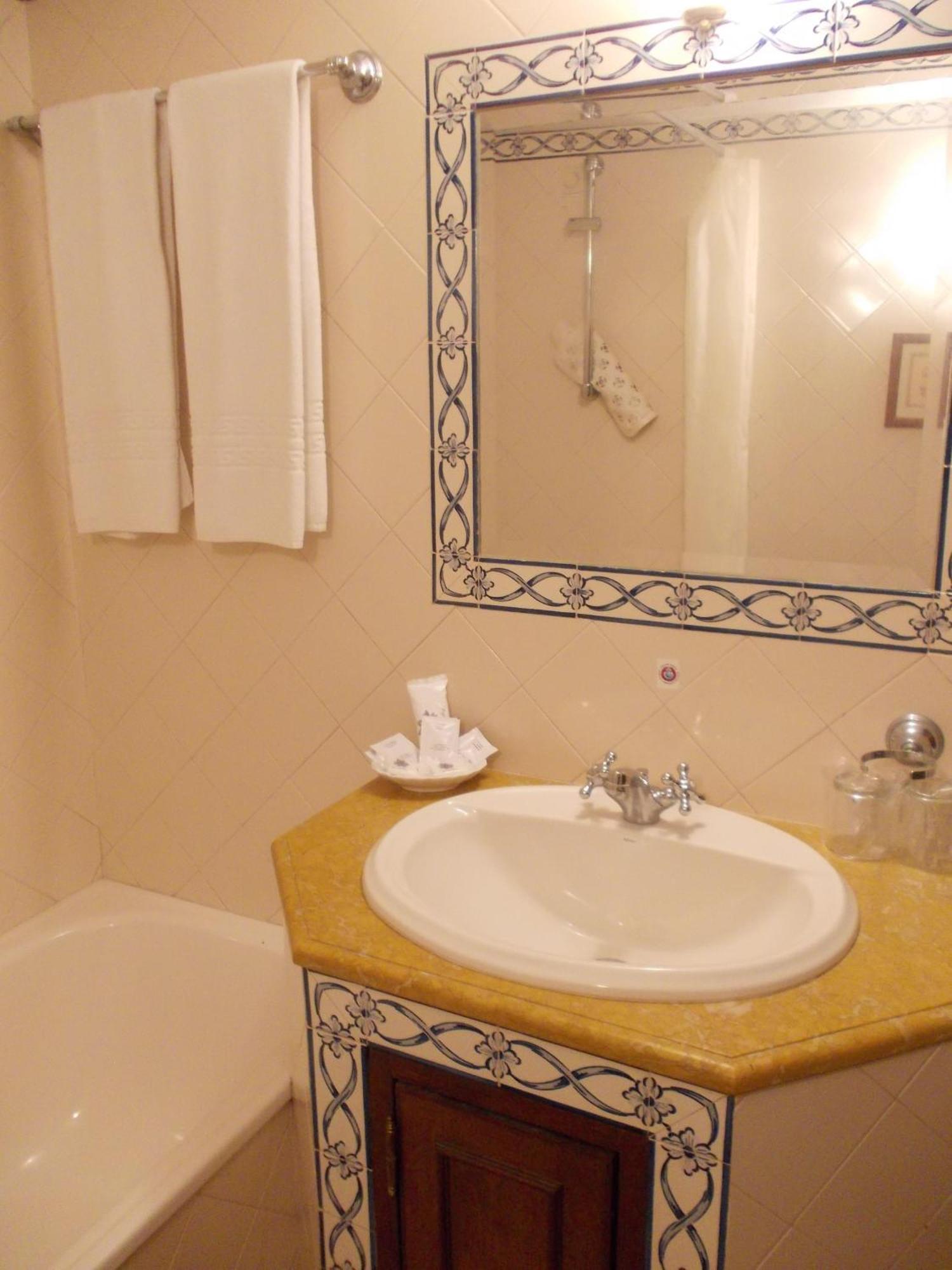 Casa De S. Thiago Do Castelo Hotell Óbidos Eksteriør bilde