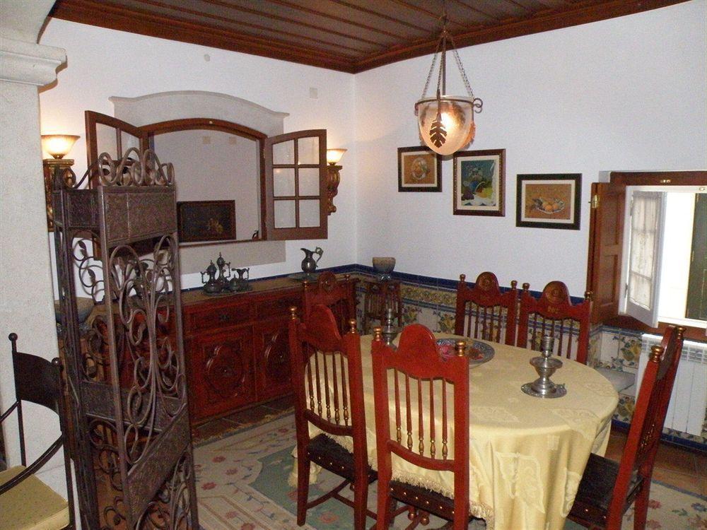 Casa De S. Thiago Do Castelo Hotell Óbidos Eksteriør bilde