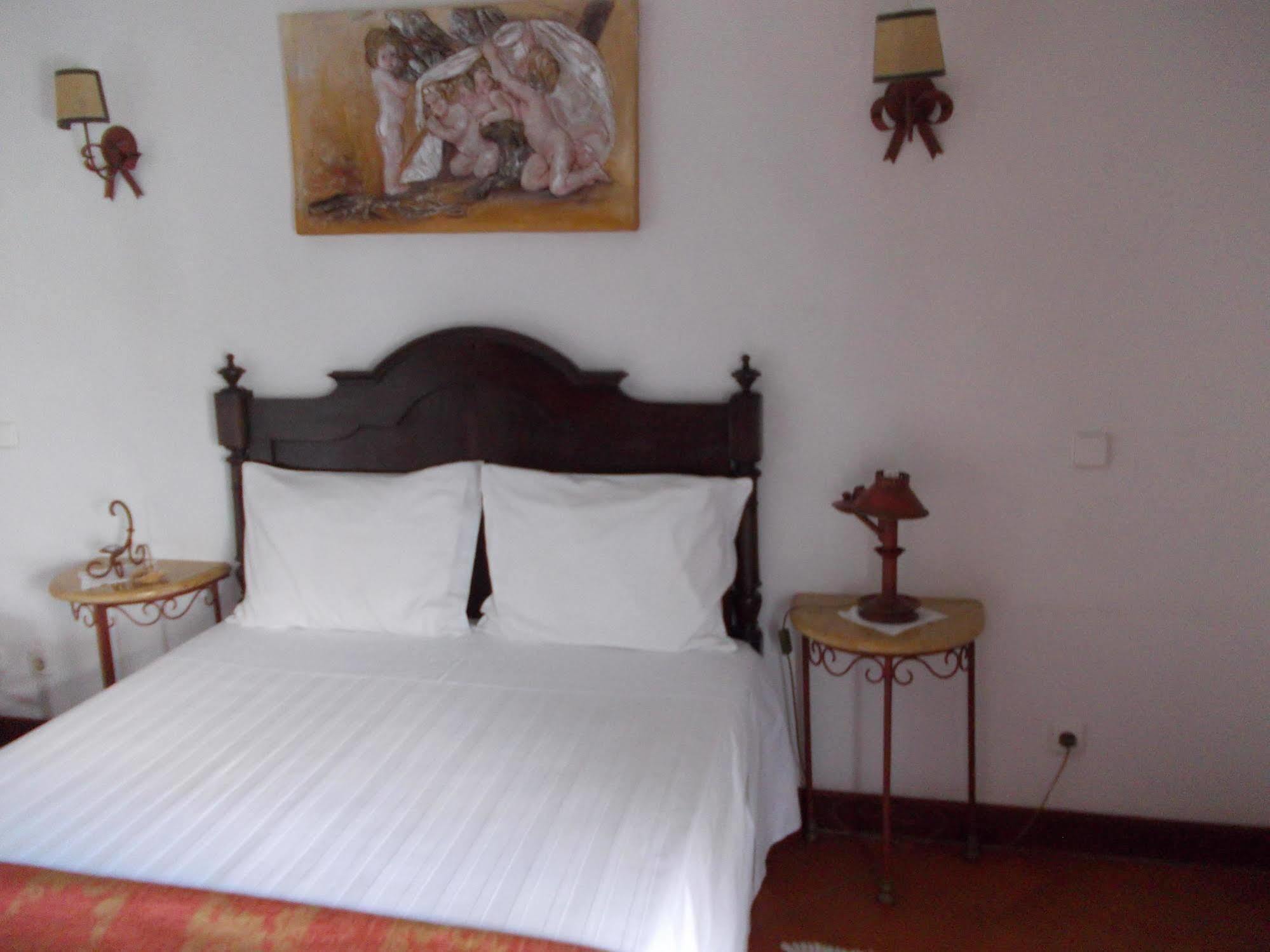 Casa De S. Thiago Do Castelo Hotell Óbidos Eksteriør bilde